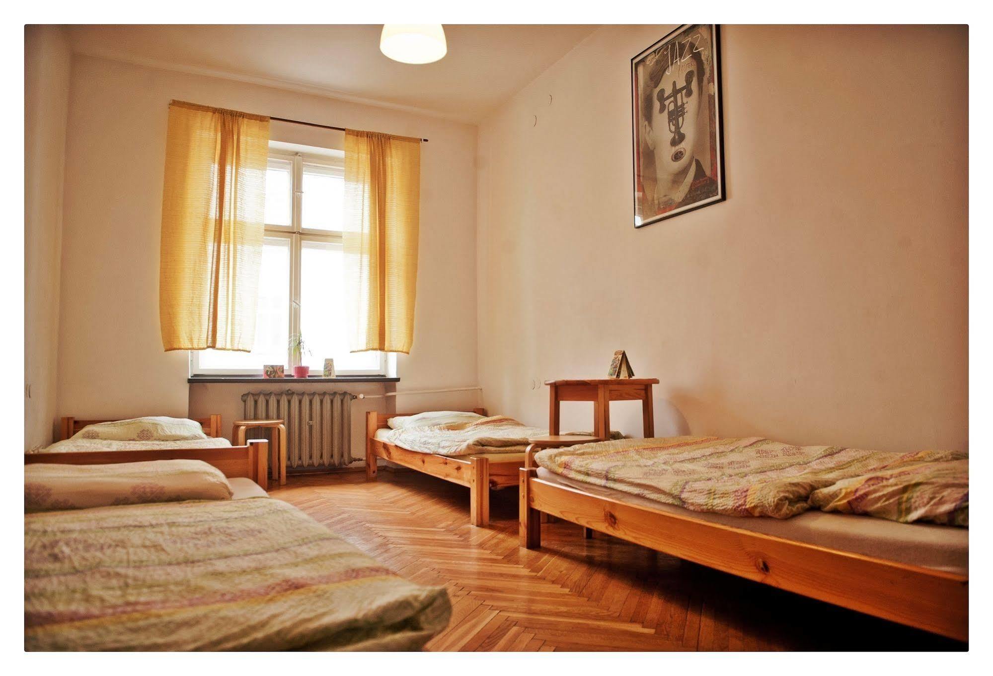 Hostel Bemma - Ozonowane Pokoje Wroclaw Exterior photo